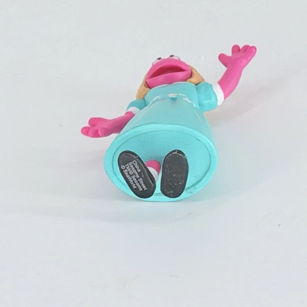 Sesame Street Prairie Dawn Pink PVC Figure Fill-A-Bus 3″ SeaWorld Rare HTF